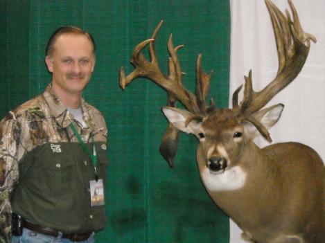 #whitetailwednesday: 8 Of The Coolest Drop-tine Bucks Ever - Wide Open 