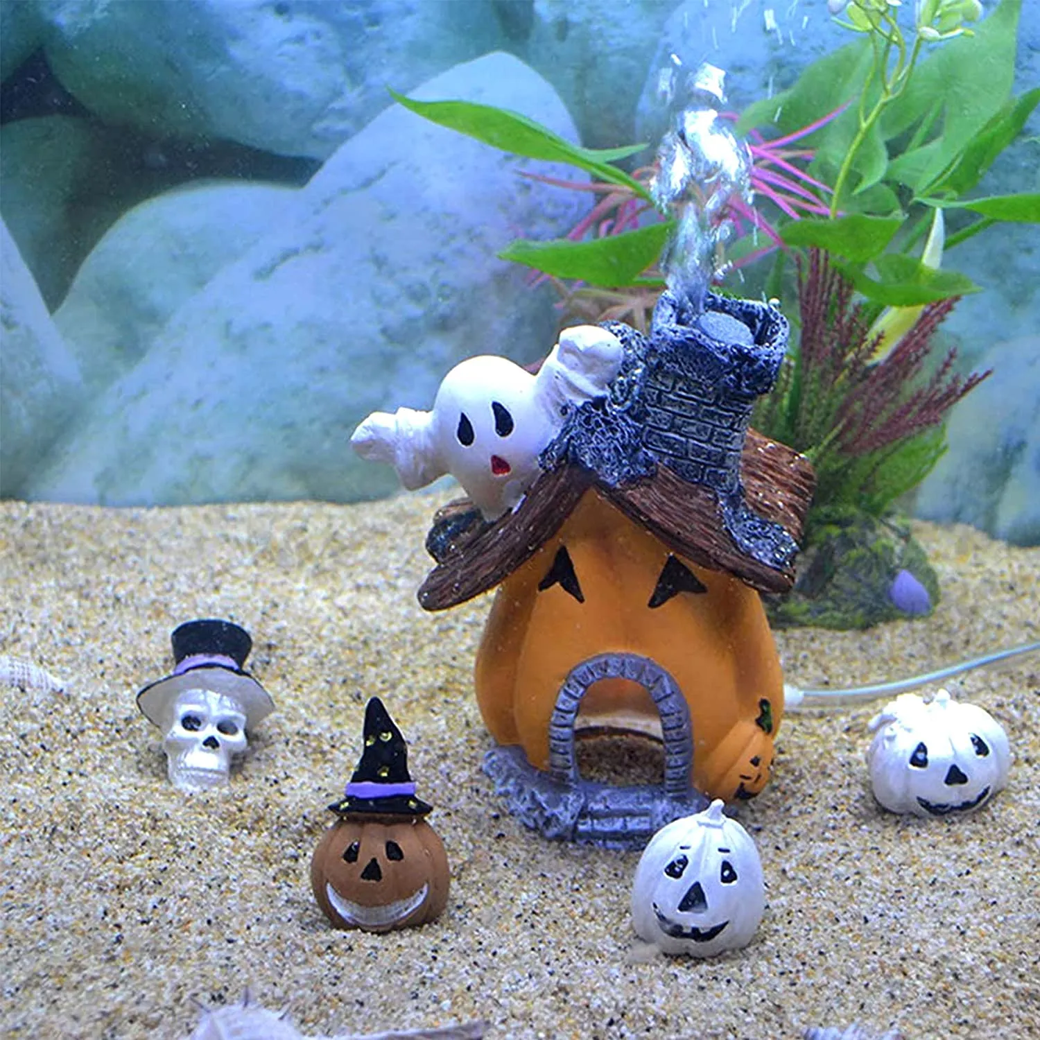 Halloween fish tank store decorations