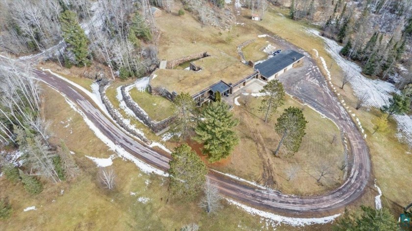 Wisconsin Compound Prepped for the Y2K Disaster Listed for $1.1M - Wide ...