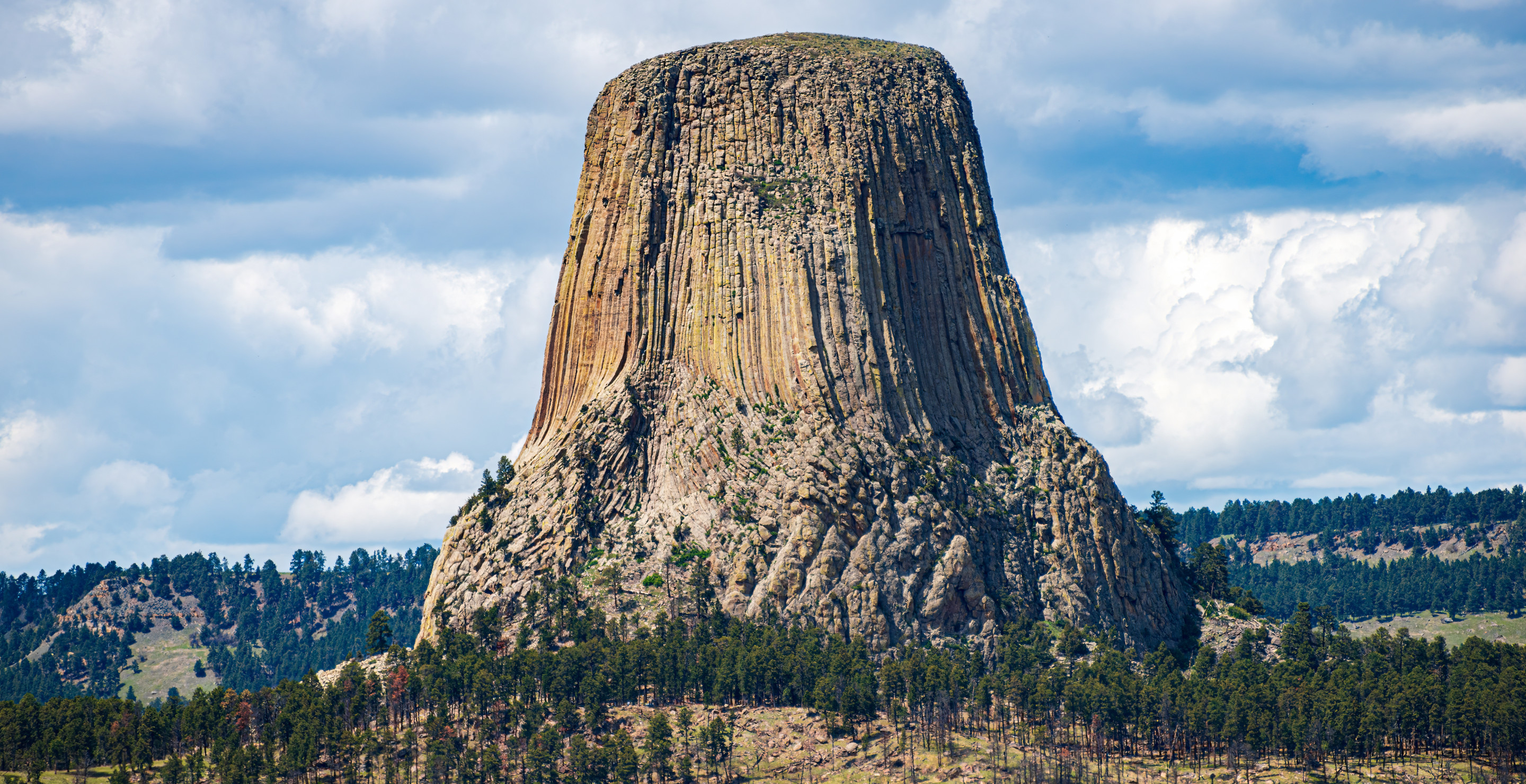 Rock Climber Gets Stranded After Their Partner Plummets To His Death At Wyoming's Devils Tower