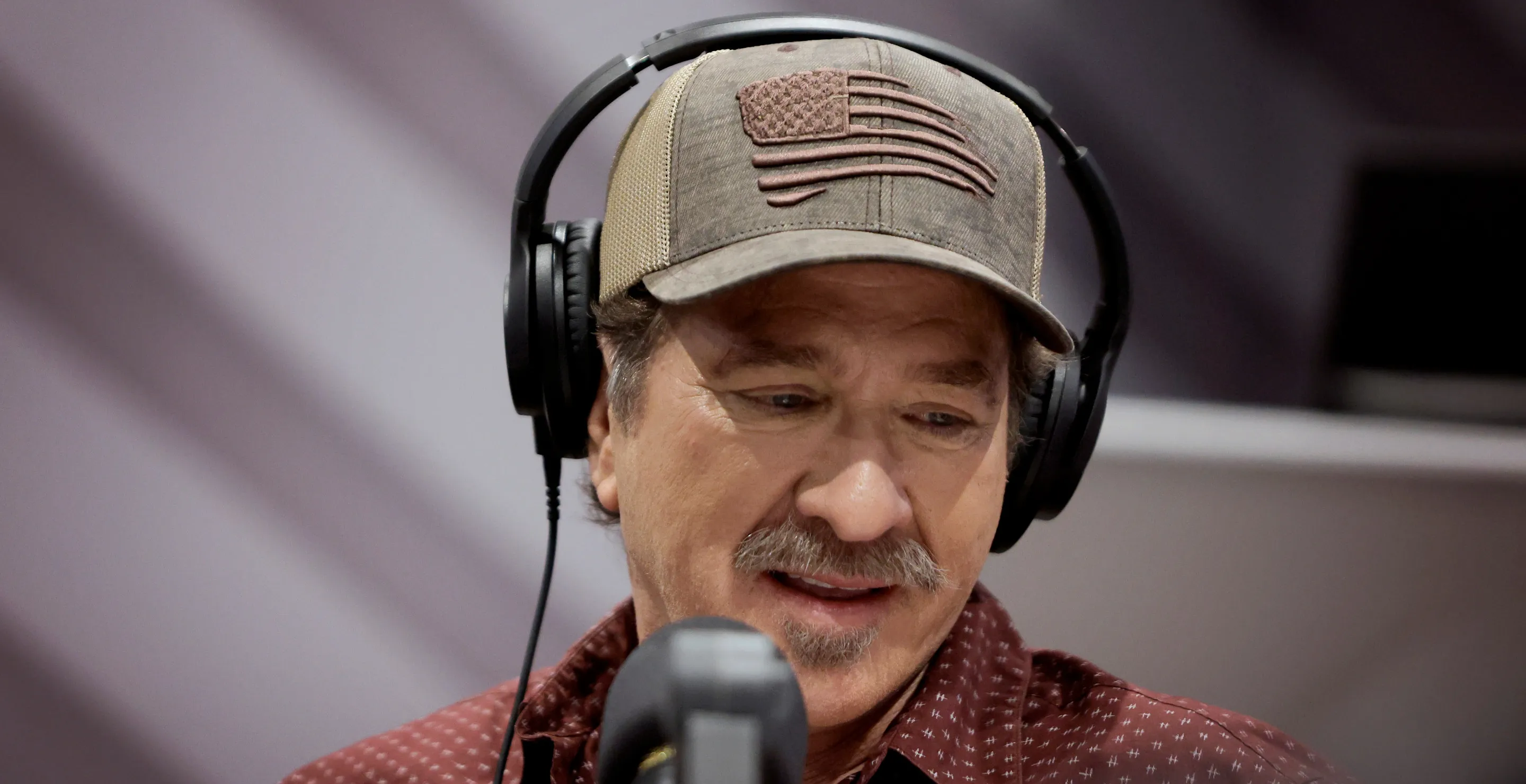 Kix Brooks Has Flabbergasted Reaction To Podcaster's Claim He Ate An Owl