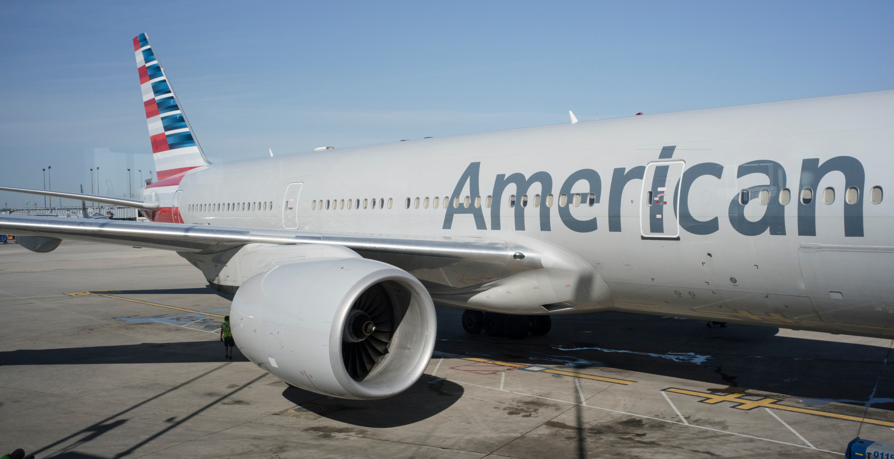 American Airlines Passengers Duct-Tape Out Of Control Man After He Attacks Flight Attendant