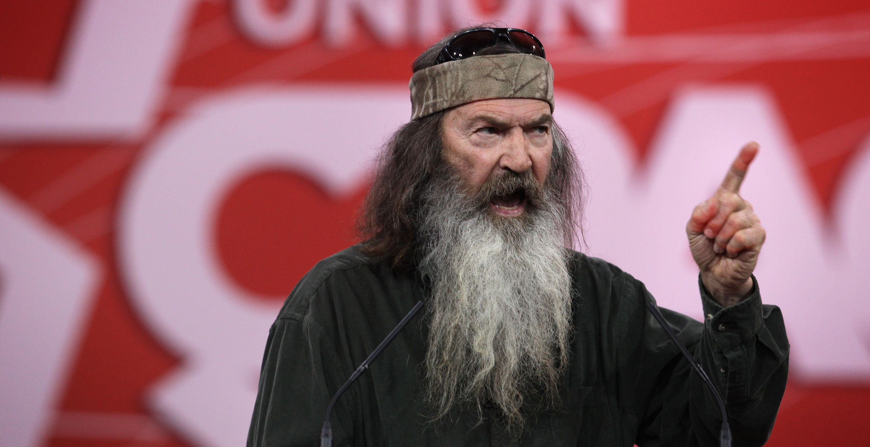 'Duck Dynasty' Stars Give Health Update On Phil Robertson After Alzheimer's Disease Announcement