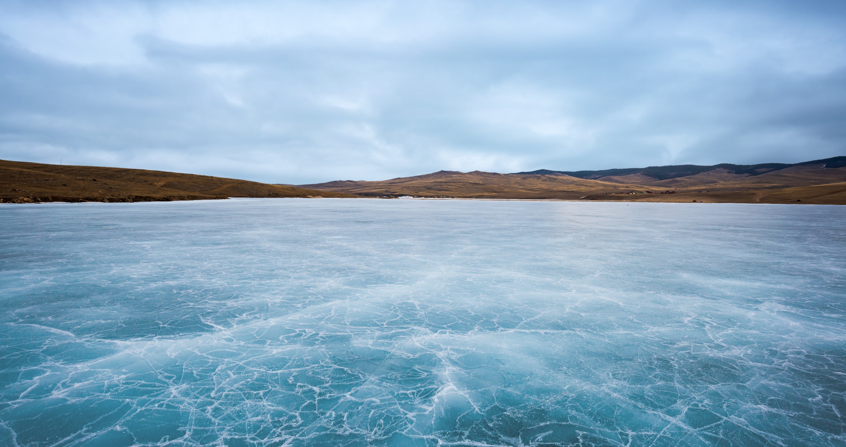 Michigan man waits too long to remove pontoon boat off frozen lake