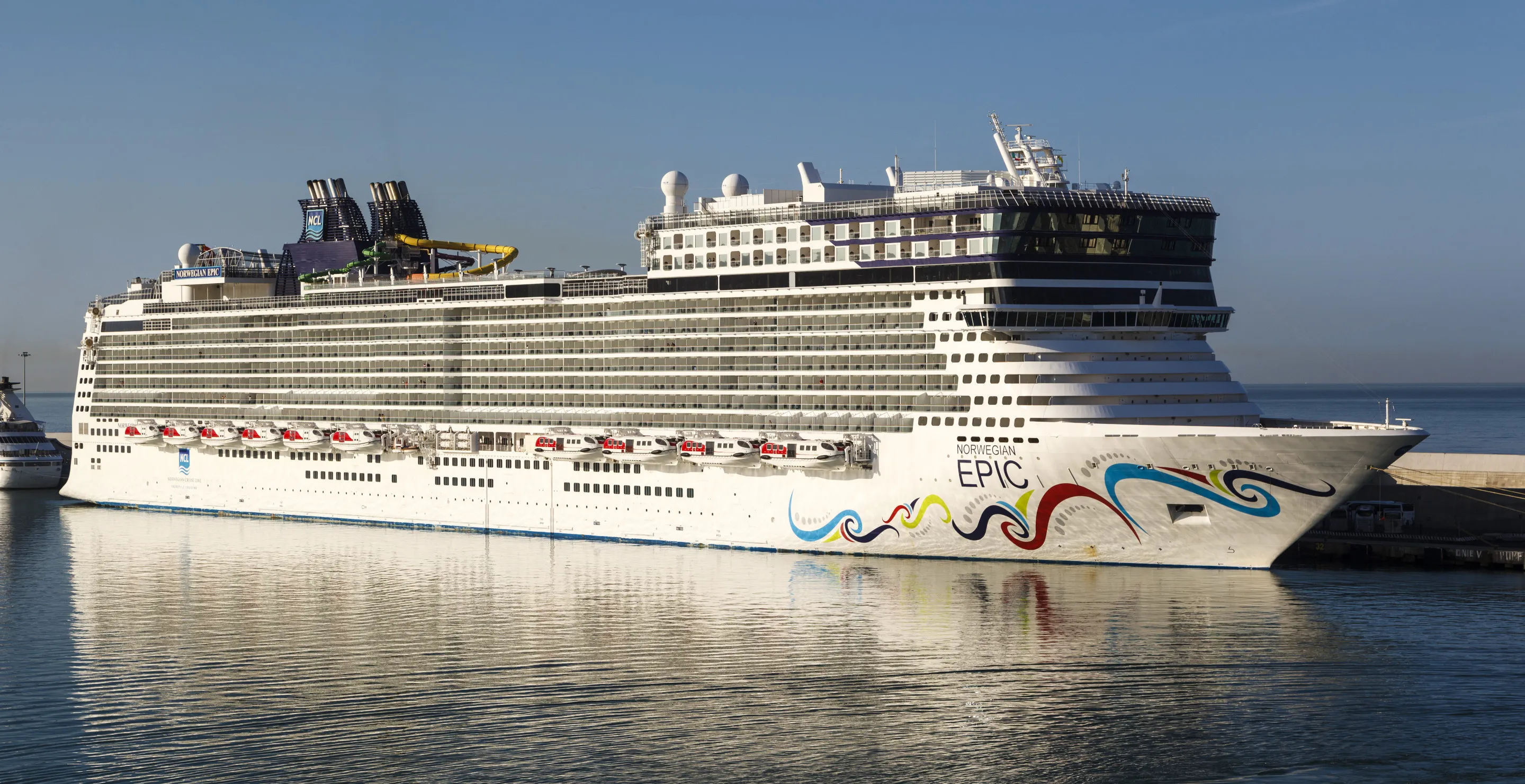 Search Called Off After Man Goes Overboard On Cruise Ship En Route To The Bahamas