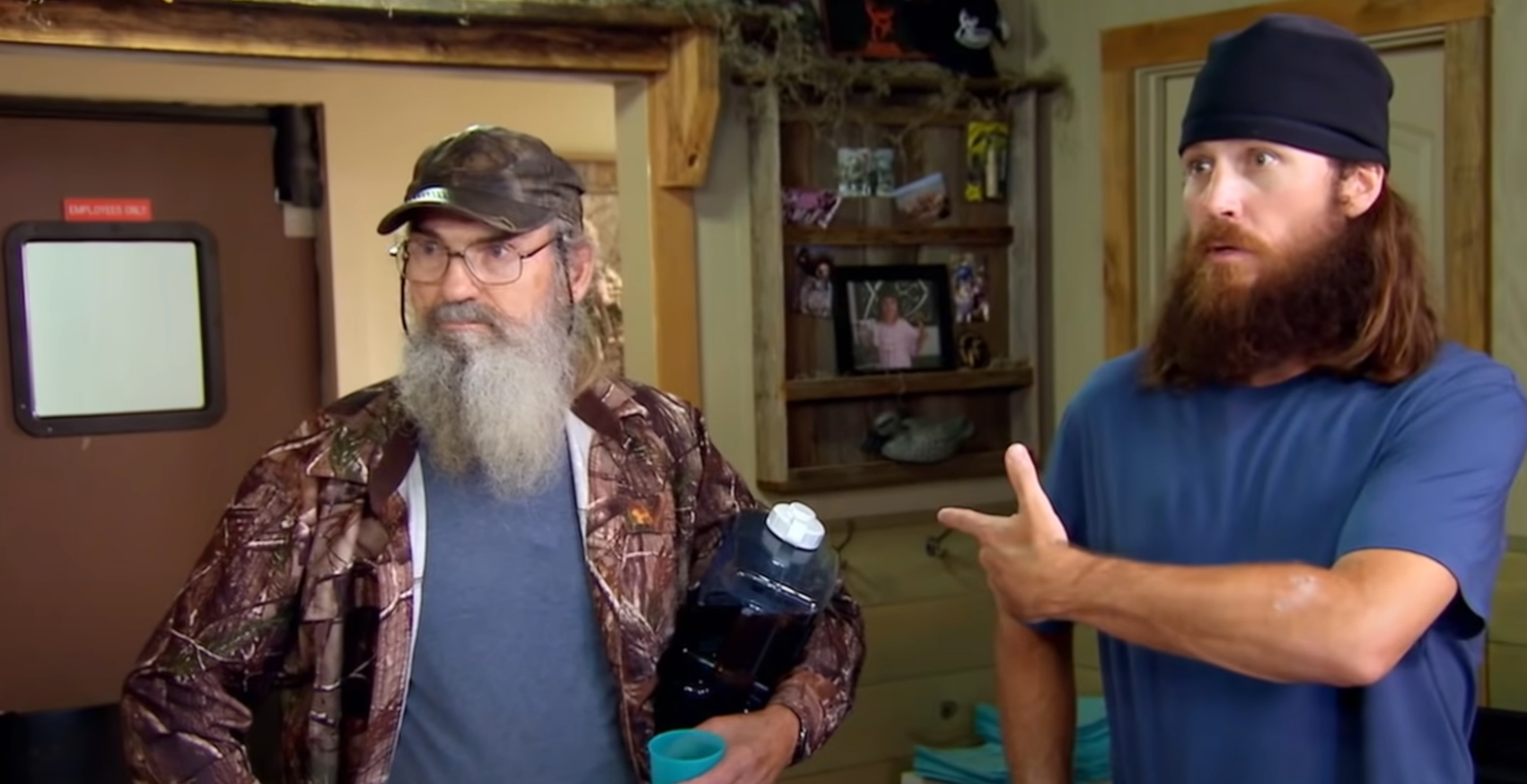 'Duck Dynasty' Star Si Robertson Hospitalized After Hunting Accident