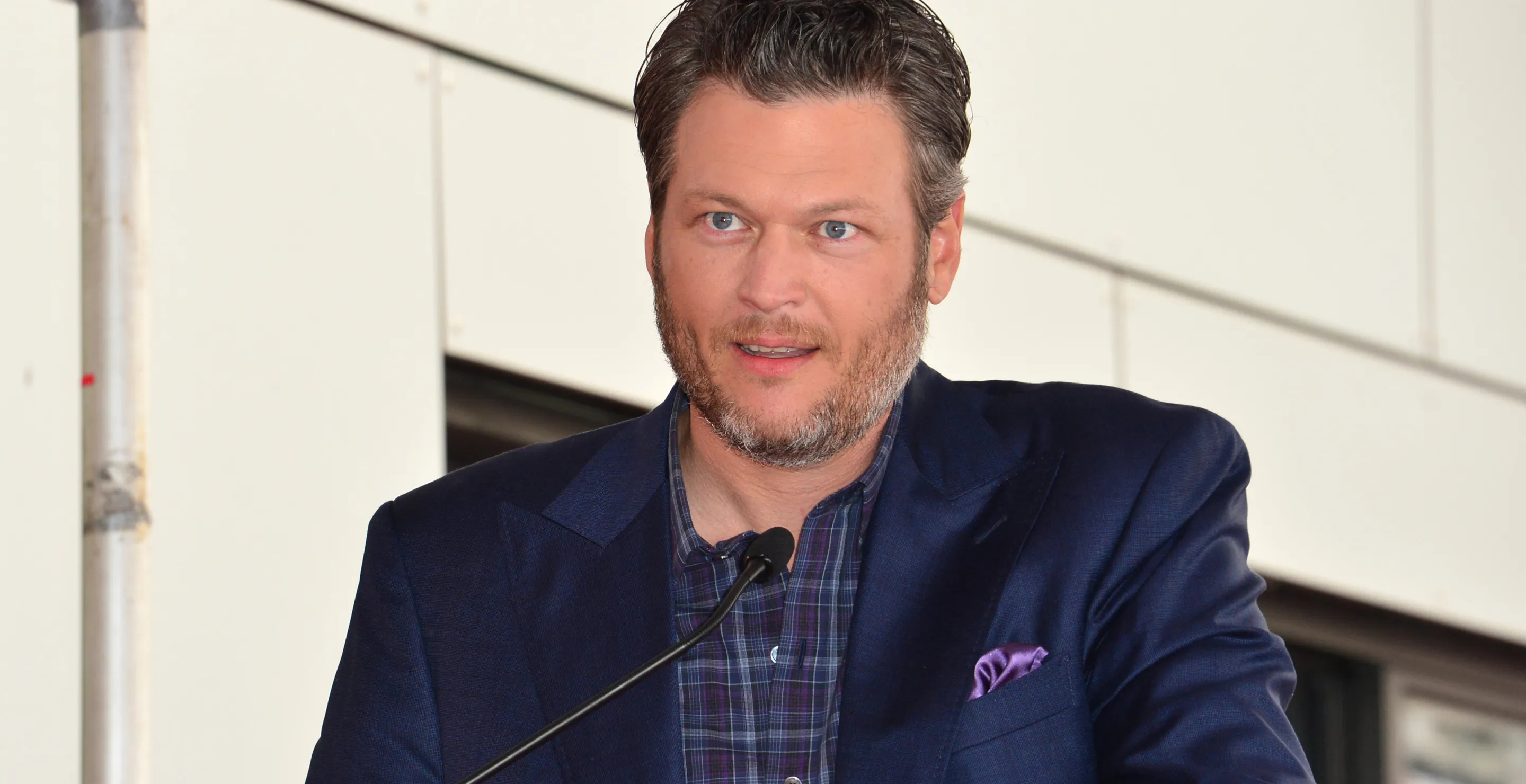 Blake Shelton Hilariously Talks Hunting With NASCAR Driver Clint Bowyer