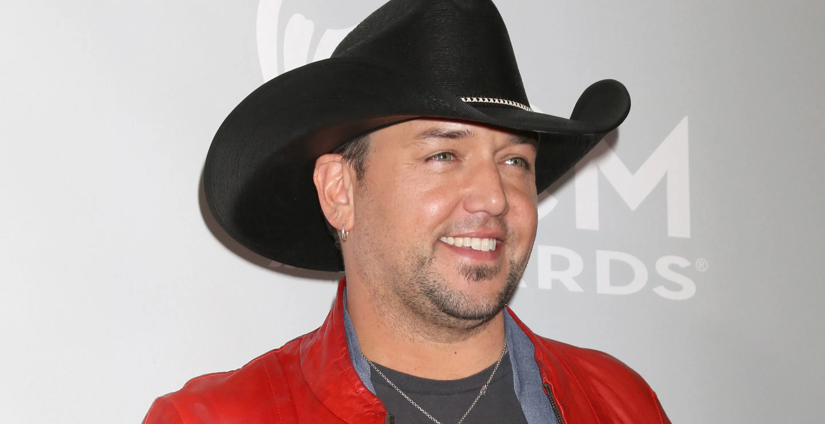 Jason Aldean Reveals The Athlete That Got Him Into Bowhunting