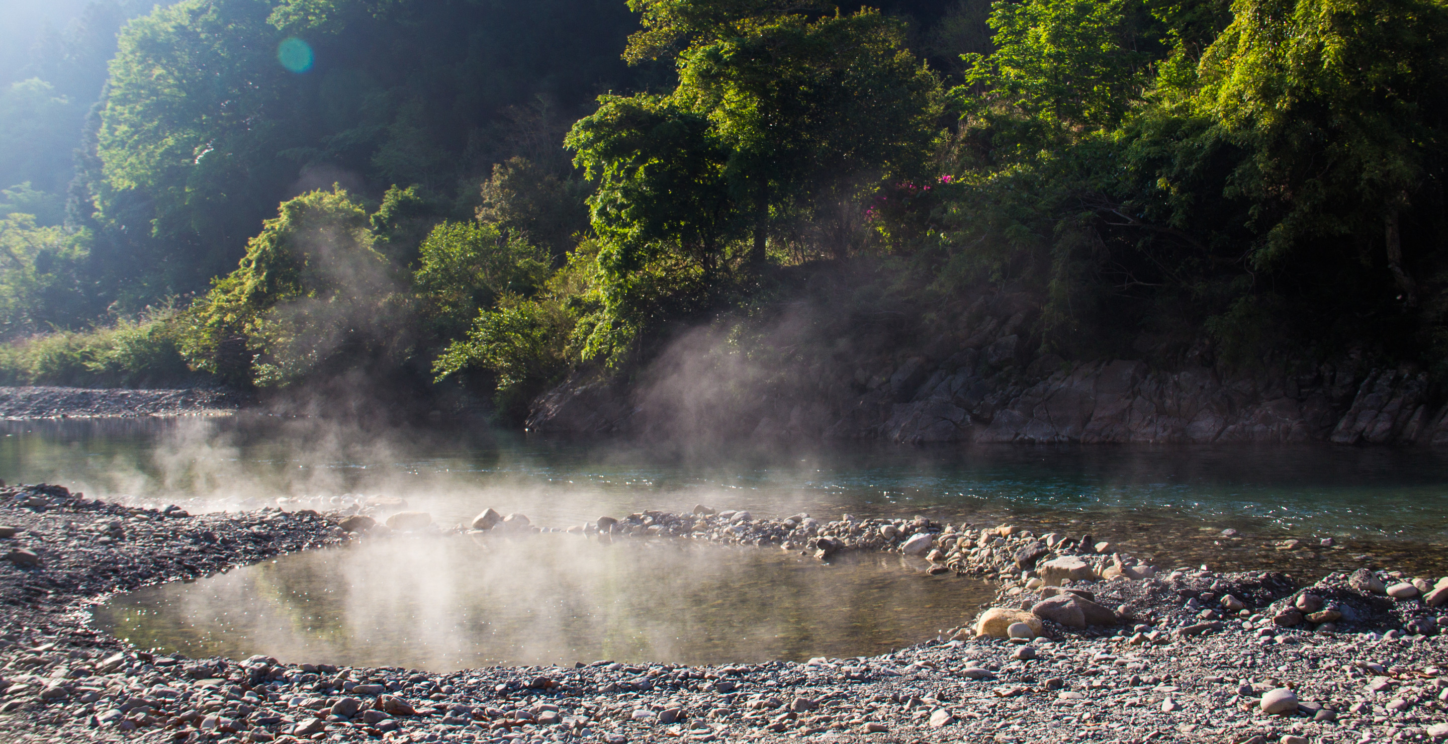 Three People Die Of Suspected Poisoning After Visiting Popular Hot Springs Resort