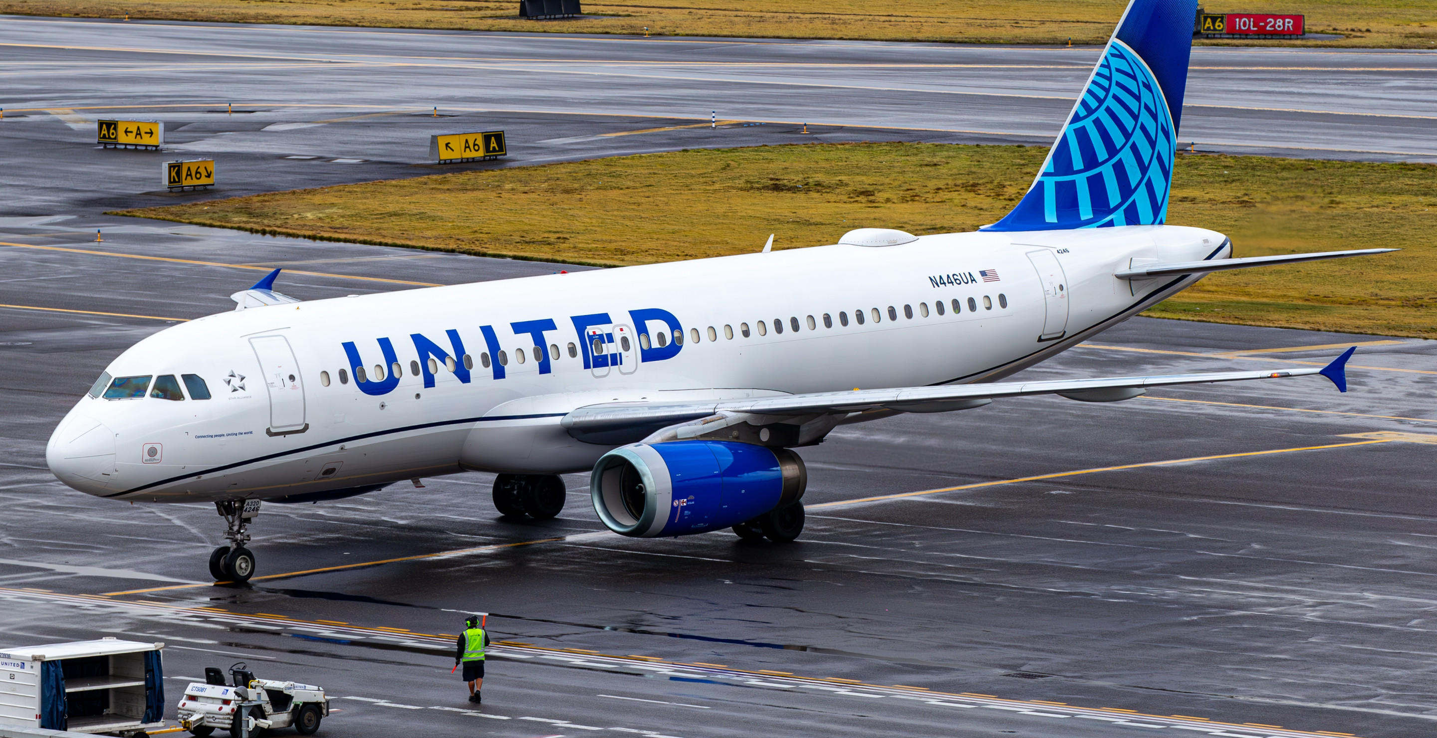 United Airlines Flight Catches Fire Before Take Off, Passengers Forced To Evacuate Onto Tarmac