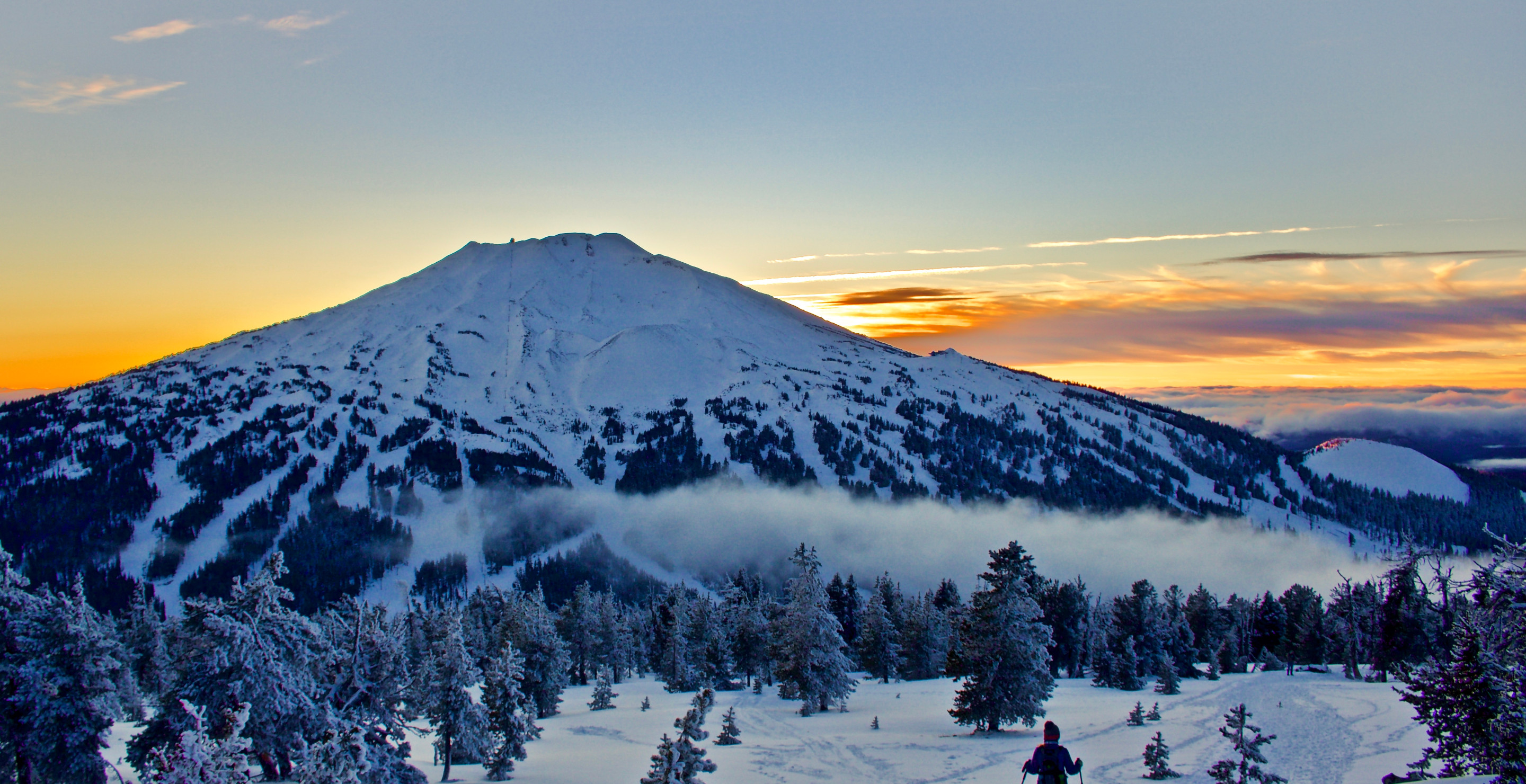 Washington Man Dies After Getting Buried By Snow On A Mountain At An ...